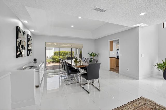 32 Estate Drive, Boynton Beach, FL 33436