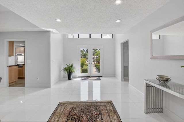 32 Estate Drive, Boynton Beach, FL 33436