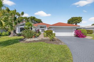 32 Estate Drive, Boynton Beach, FL 33436