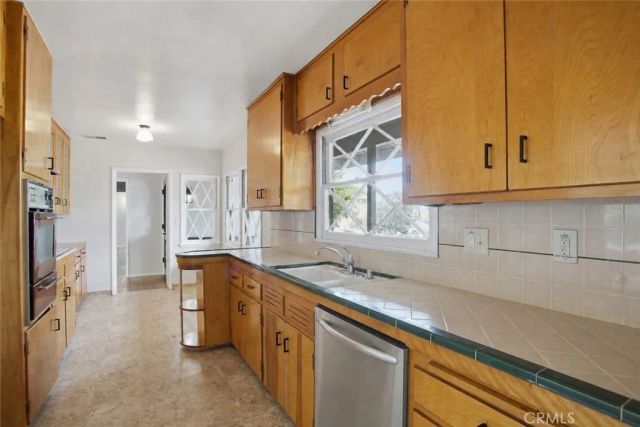 11817 Peach Tree Circle, Yucaipa, CA 92399