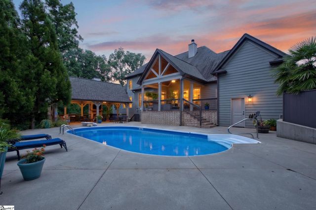 205 Scenic River Way, Taylors, SC 29687