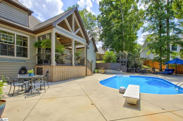205 Scenic River Way, Taylors, SC 29687