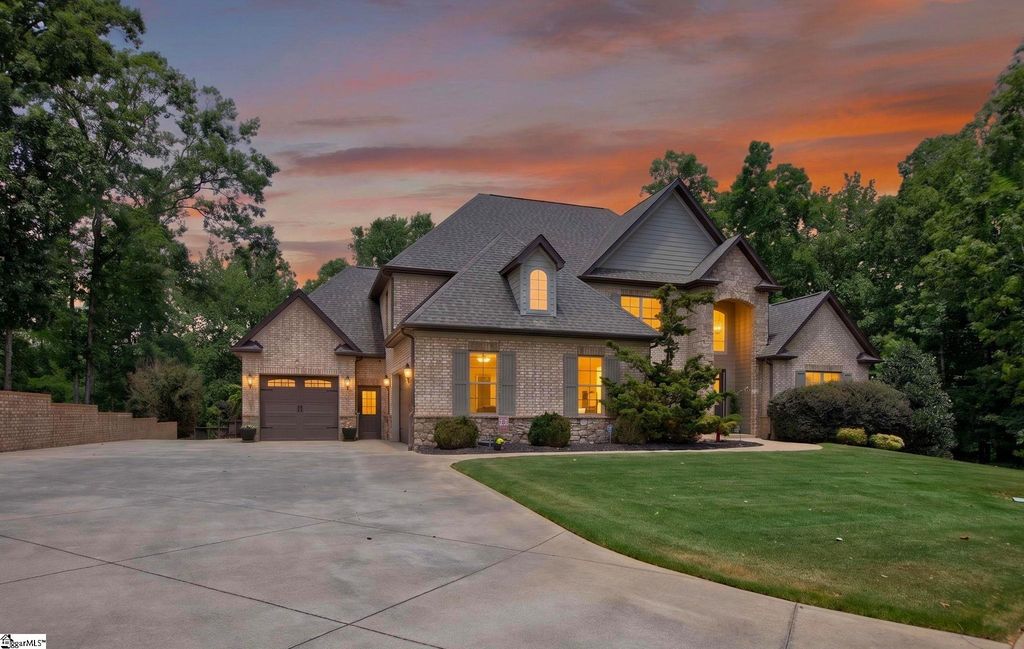 205 Scenic River Way, Taylors, SC 29687