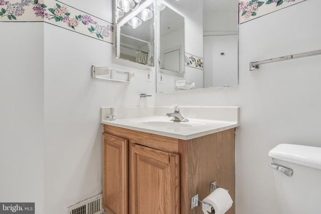 847 HR DR SE, Washington, DC 20032