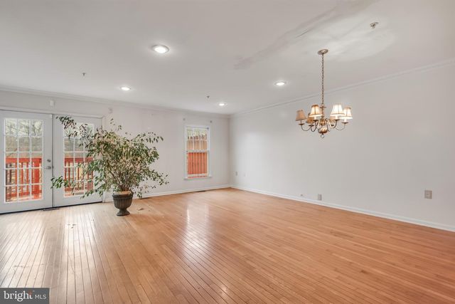 847 HR DR SE, Washington, DC 20032