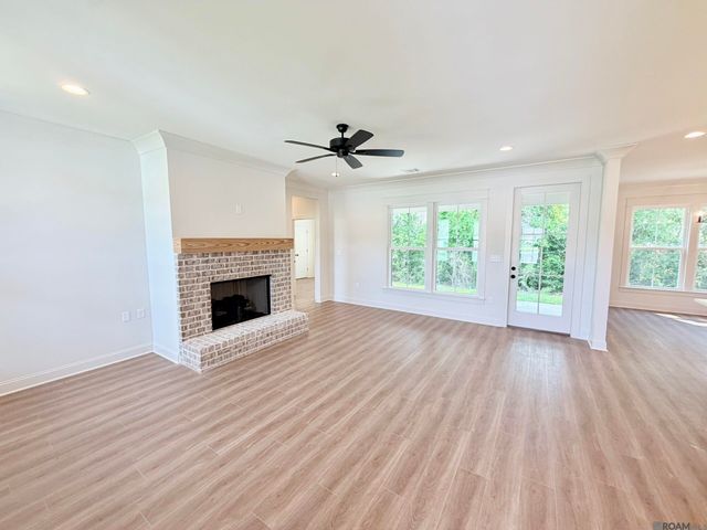 33505 Tenor Dr, Denham Springs, LA 70706