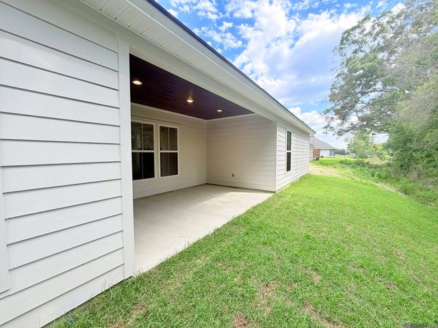 33505 Tenor Dr, Denham Springs, LA 70706