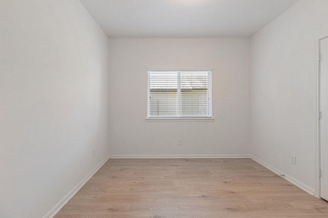 249 Edgewater Drive, West Columbia, TX 77486