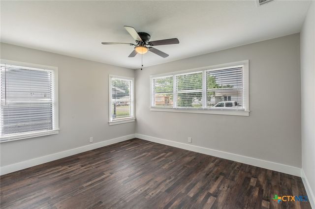 2529 Powell Drive, Gatesville, TX 76528