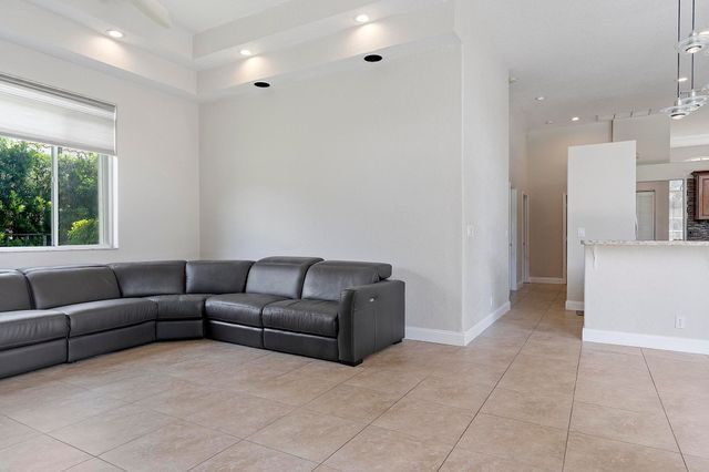 875 Bayside Lane, Weston, FL 33326