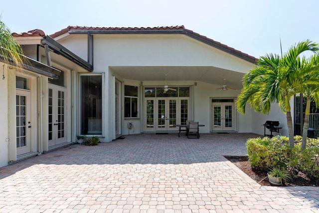 875 Bayside Lane, Weston, FL 33326