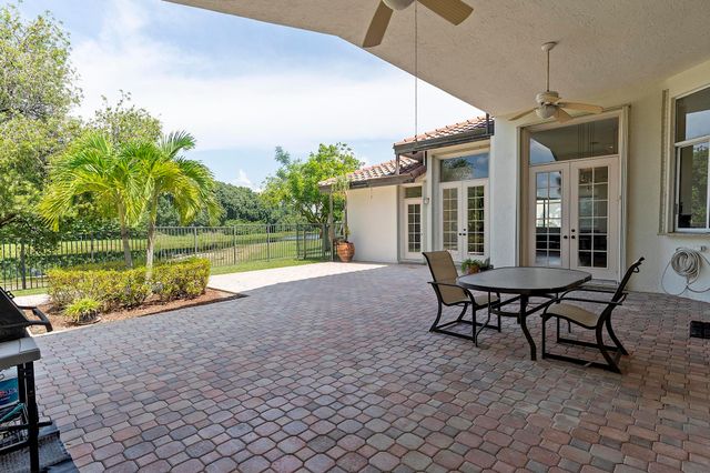 875 Bayside Lane, Weston, FL 33326