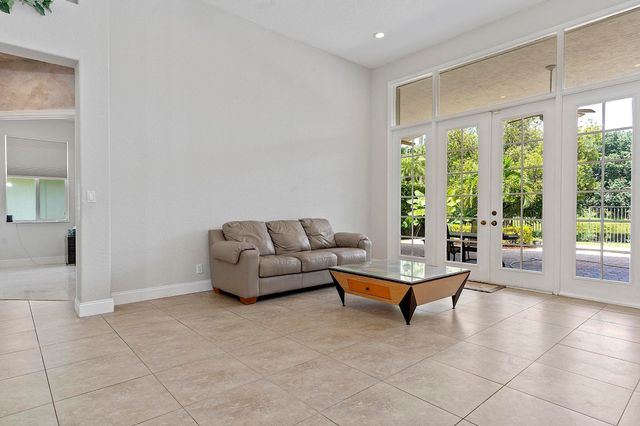 875 Bayside Lane, Weston, FL 33326