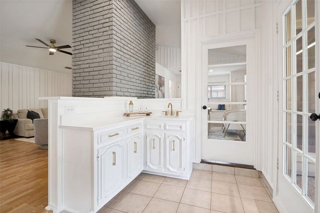 2505 Parkside Drive, Garland, TX 75040