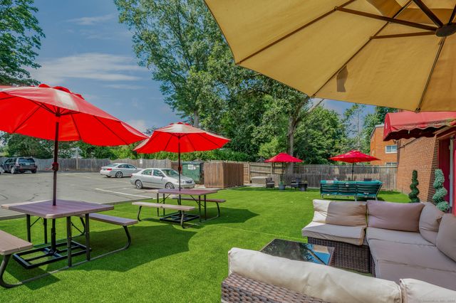 115 South Main Street A3, West Hartford, CT 06107