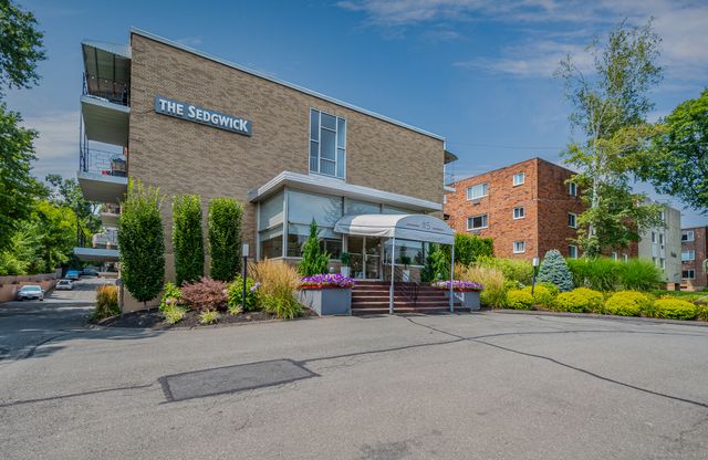 115 South Main Street A3, West Hartford, CT 06107