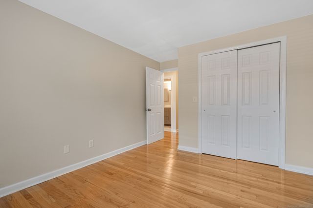 115 South Main Street A3, West Hartford, CT 06107