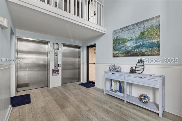 100 Helmsman Way Apt 214, Hilton Head Island, SC 29928