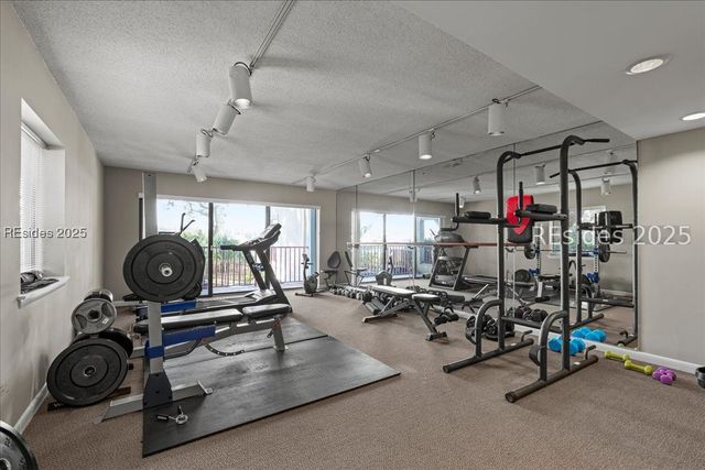 100 Helmsman Way Apt 214, Hilton Head Island, SC 29928