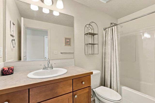 19014 E EUCLID Ave, Spokane Valley, WA 99027