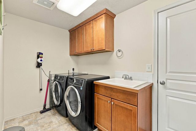 19014 E EUCLID Ave, Spokane Valley, WA 99027