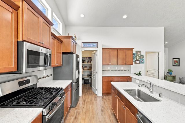 19014 E EUCLID Ave, Spokane Valley, WA 99027