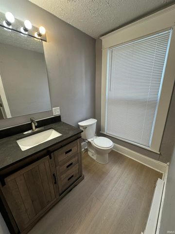 502 W Hillside Avenue, Spencer, IN 47460