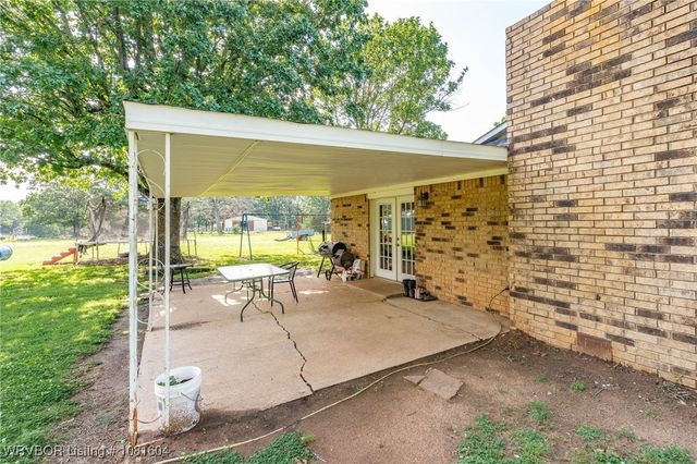 306 Dillon Circle, Pocola, OK 74902
