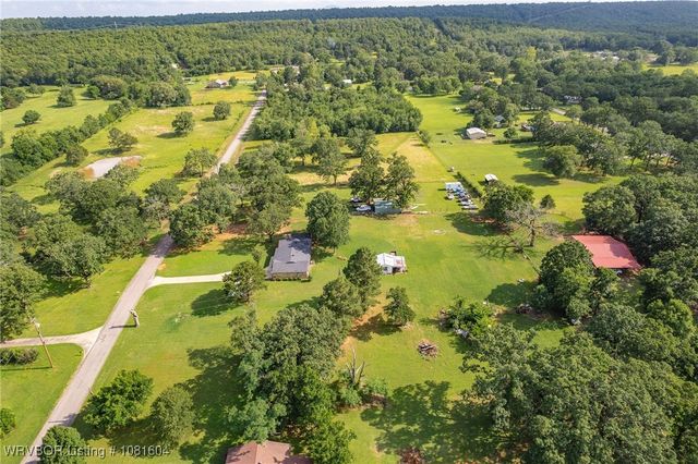306 Dillon Circle, Pocola, OK 74902