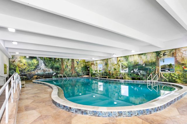 238 Chatham L, West Palm Beach, FL 33417