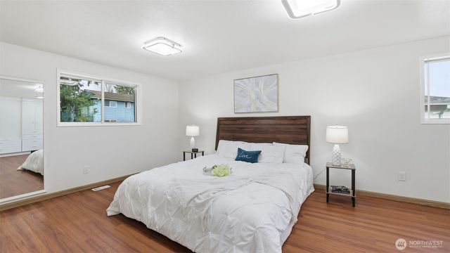 20527 132nd Avenue SE, Kent, WA 98042