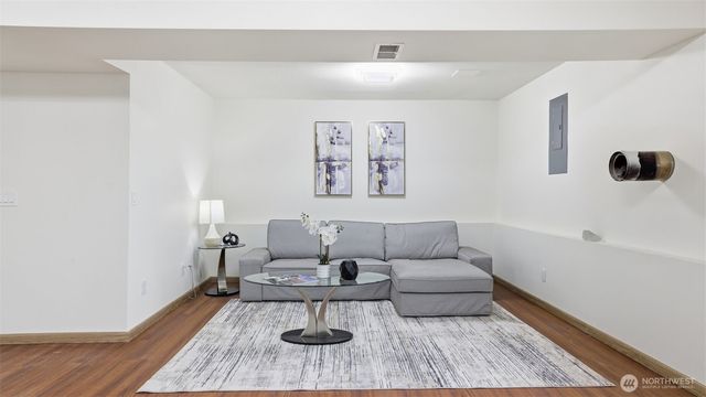 20527 132nd Avenue SE, Kent, WA 98042