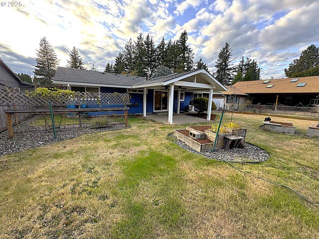 2442 Se 190TH Ave, Portland, OR 97233