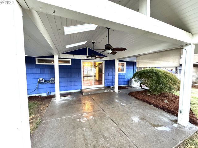 2442 Se 190TH Ave, Portland, OR 97233