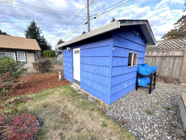 2442 Se 190TH Ave, Portland, OR 97233