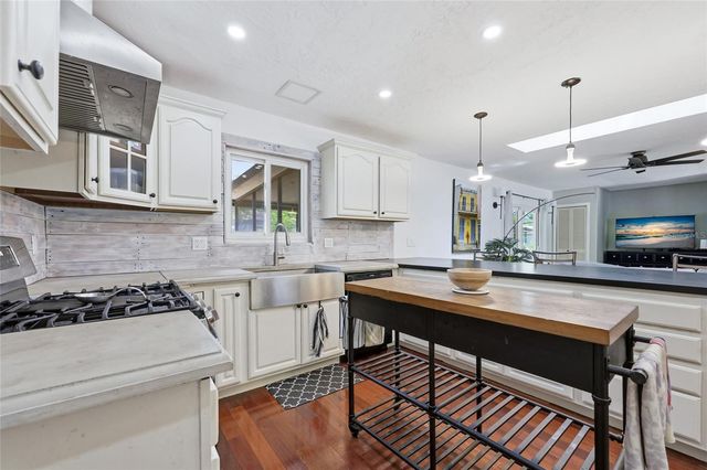 4202 NW 15TH PLACE, Gainesville, FL 32605