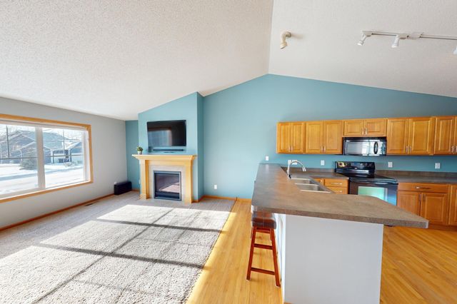 1017 Abbey Road, Northfield, MN 55057