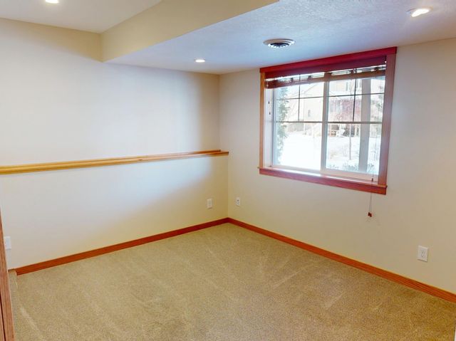 1017 Abbey Road, Northfield, MN 55057