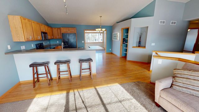 1017 Abbey Road, Northfield, MN 55057