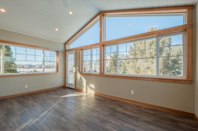 1017 Abbey Road, Northfield, MN 55057