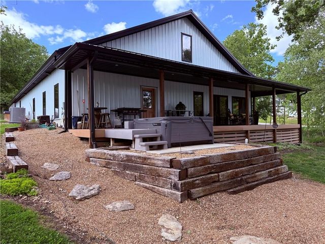 31745 Sleigh Lane, Warsaw, MO 65355