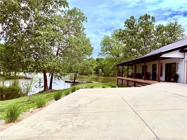 31745 Sleigh Lane, Warsaw, MO 65355