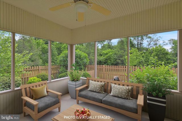 52 HARRY AVE, Reading, PA 19607
