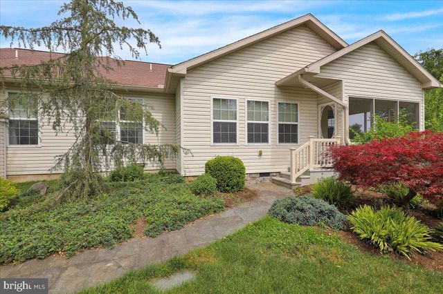 52 HARRY AVE, Reading, PA 19607