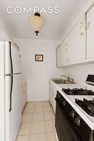 310 Lexington Ave Apt 1B, New York City, NY 10016