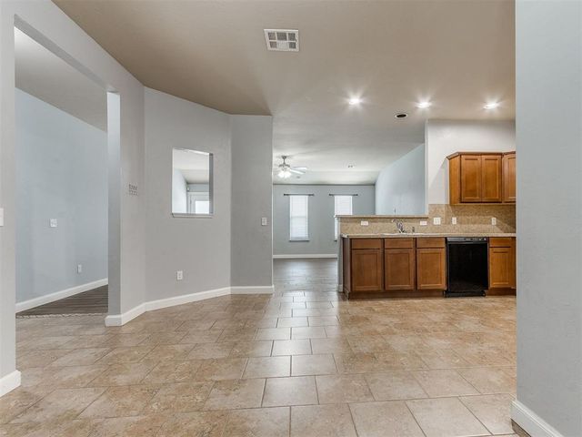 8416 SW 49th Circle, Oklahoma City, OK 73179