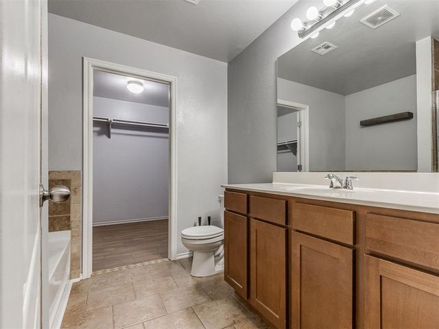 8416 SW 49th Circle, Oklahoma City, OK 73179