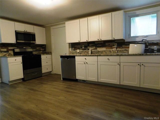 973 State Route 42, Sparrowbush, NY 12780