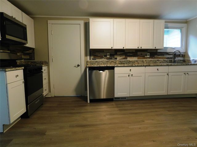 973 State Route 42, Sparrowbush, NY 12780