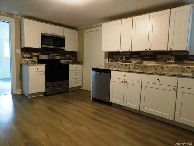 973 State Route 42, Sparrowbush, NY 12780